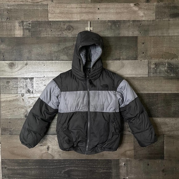 SOLD The North Face Boys Moondoggy Jacket 5 - Picture 1 of 3